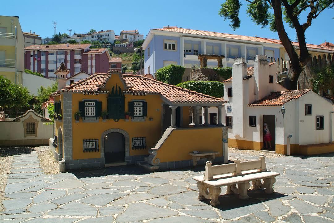 Park rozrywki Portugal dos Pequenitos