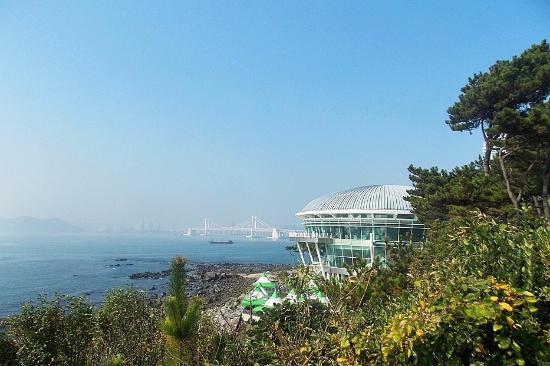 Dom szczytu APEC Nurimaru