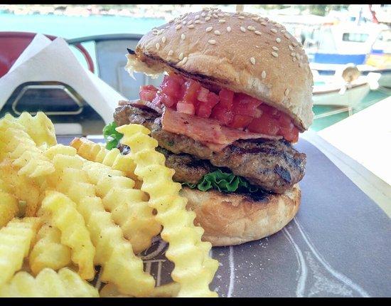 Fat boys 'burger&beer bar'