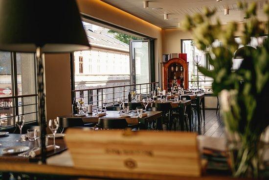 Bernie's Grill & Wine Restaurant