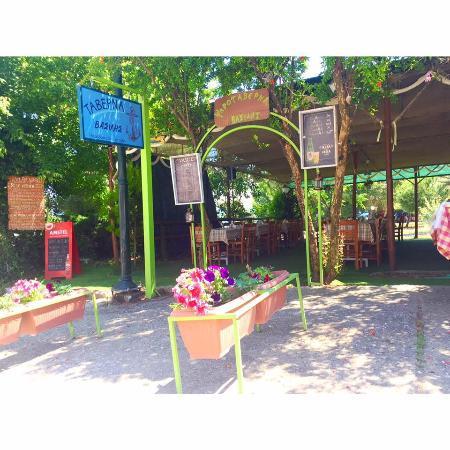 Taverna Vasilis 1985