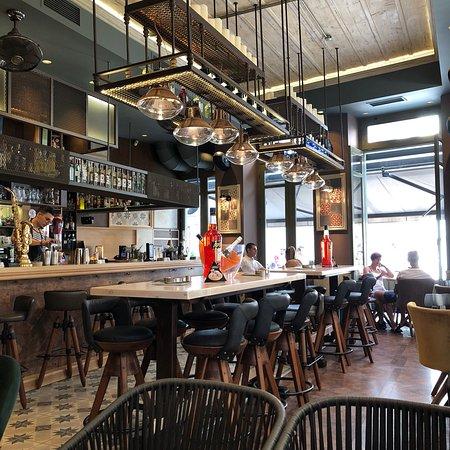 Allotino all day bar