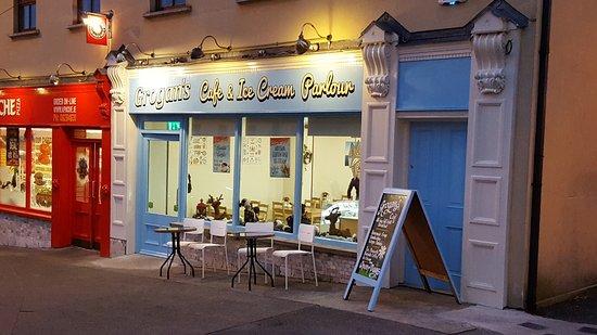 Grogan's Café and Ice Cream Parlour