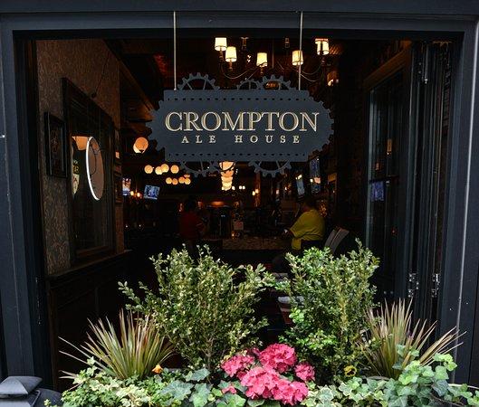 Crompton Ale House
