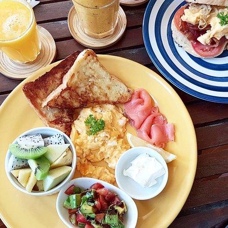 Gallery Cafe by Pinky