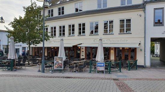 Cafe Vivaldi