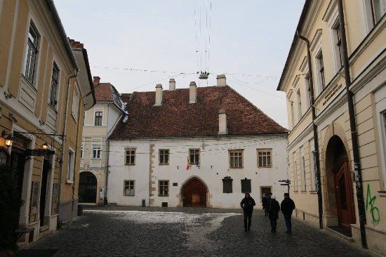 Pomnik Macieja Korwina