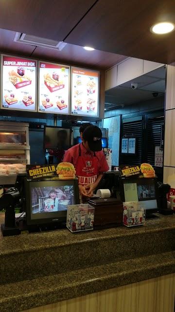 KFC Putatan Plaza