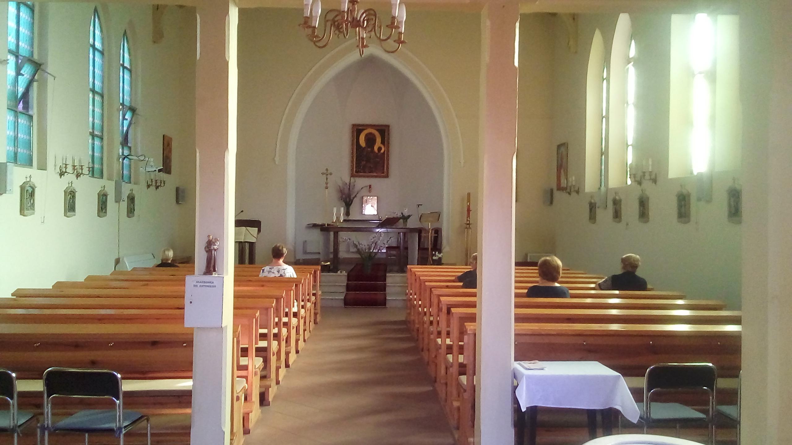 Kościół Najświętszej Maryi Panny Królowej Korony Polskiej w Zakrzewie