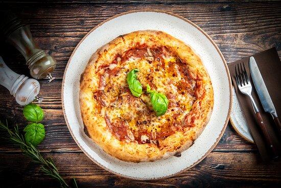 La Cucina Restaurant And Pizzeria Napoletana