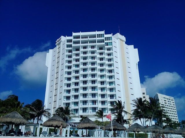 Plaza Forum Beach