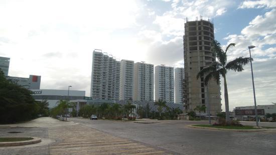 Malecon Tajamar
