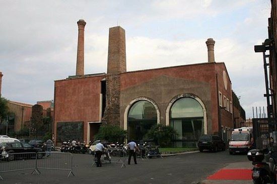 Dawny kompleks przemysłowy Ciminiere Centro fieristico