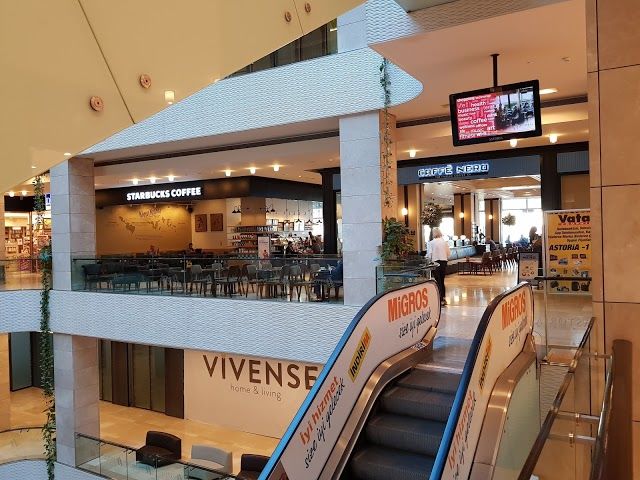 Centrum Handlowe Astoria w Stambule