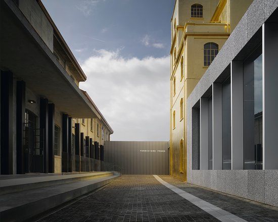 Centrum sztuki i kultury Fondazione Prada Milano