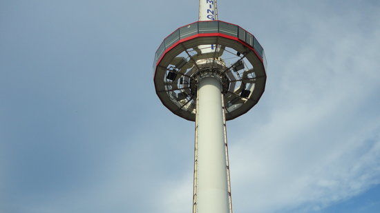 Wieża Menara Taming Sari
