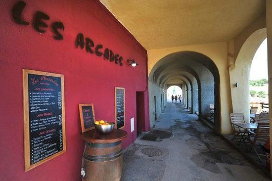 Les Arcades
