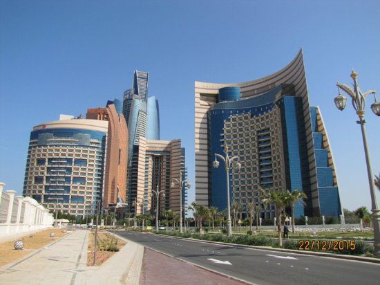 Centrum handlowe Avenue at Etihad Towers