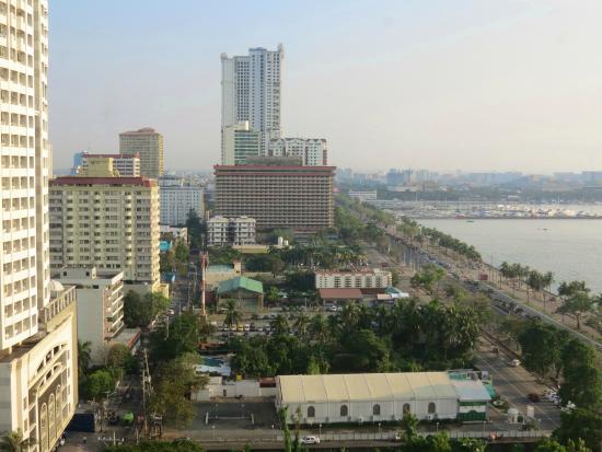 Promenada Roxas Boulevard