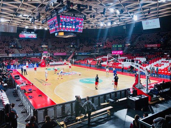 Hala widowiskowo-sportowa Rudi-Sedlmayer-Halle