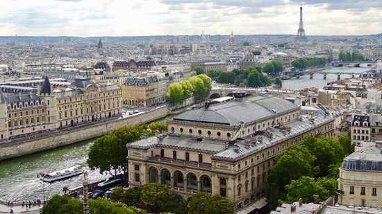 Wieża Saint Jacques w Paryżu