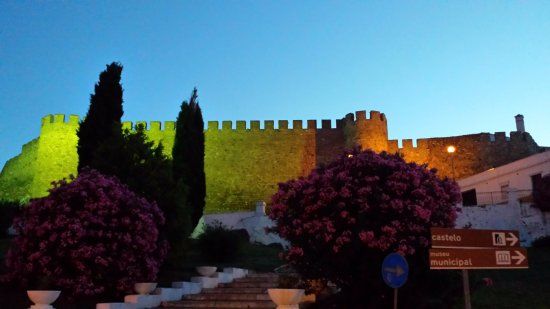 Castelo da Rainha Santa Isabel