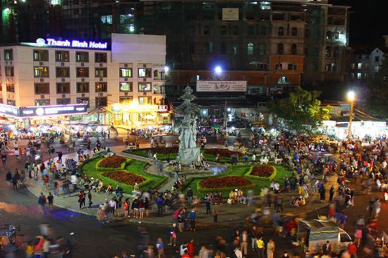 Targ w mieście Da Lat