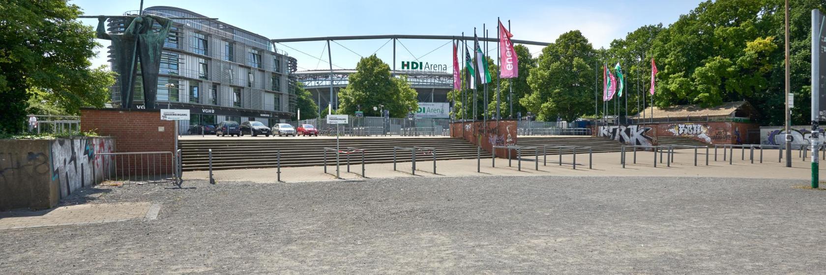 Stadion piłkarski HDI-Arena