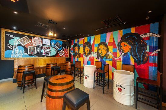 Maxx Music Bar